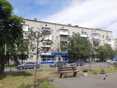 квартира за адресою Верховної Ради бульв., 31