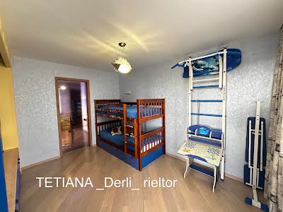 квартира за адресою Тополина вул., 20