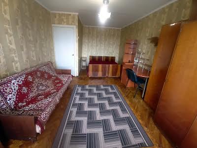 квартира за адресою Космонавта Поповича вул. (Космонавта Волкова), 18