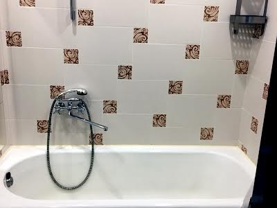 квартира за адресою Богатирська вул., 20