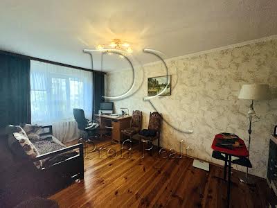 квартира за адресою Олега Мудрака вул. (Генерала Наумова), 33