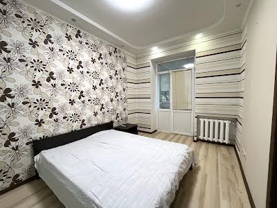 квартира за адресою Ракітіна, 13