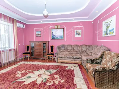 будинок за адресою польовий, 1