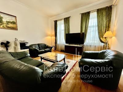 квартира за адресою Заньковецької вул., 4