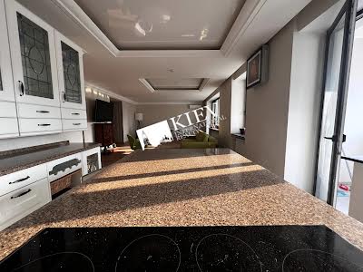 квартира за адресою Тарасівська вул., 21