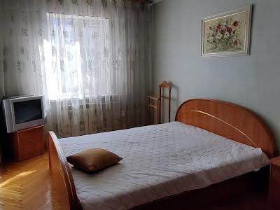 квартира за адресою Академіка Доброхотова вул., 15
