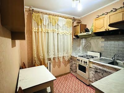 квартира за адресою Халаменюка вул., 10