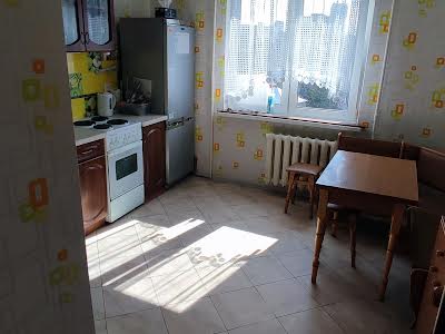 квартира за адресою Феодосійський пров., 14а