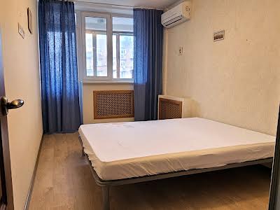 квартира по адресу Леси Украинки бульв., 3