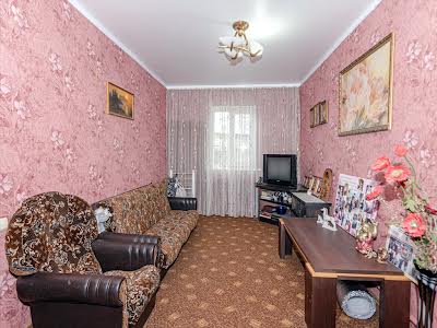 дом по адресу Центральна, 1