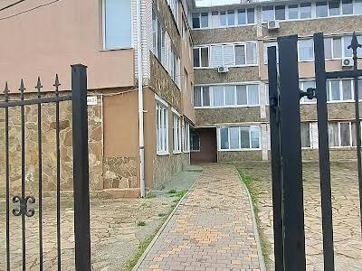 квартира за адресою Черняховського вул., 28