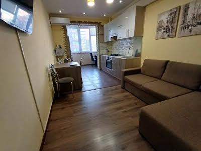 квартира за адресою Івана Пулюя вул., 10