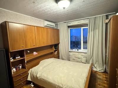 квартира за адресою Автозаводська вул., 67