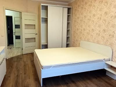 квартира за адресою Зелена вул., 8