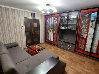 квартира за адресою Садовая, 9