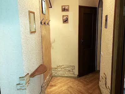квартира за адресою Івана Мазепи просп. (Петровського), 1