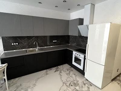 квартира за адресою Микільсько-Слобідська вул., 8