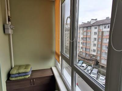 квартира за адресою Миру вул., 11