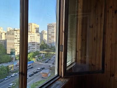 квартира по адресу Александра Мишуги ул., 1/4