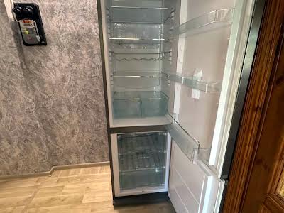 квартира за адресою Євгена Танцюри вул., 13