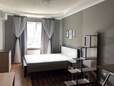 квартира за адресою Михайла Максимовича вул. (Онуфрія Трутенка), 7