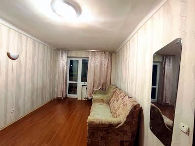 квартира за адресою Дорогожицька вул., 18