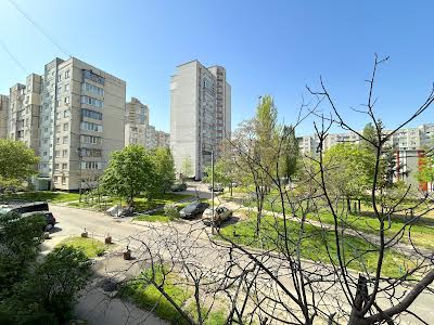 квартира за адресою Микільсько-Слобідська вул., 4-Б