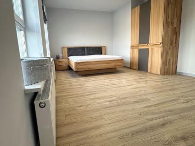 квартира за адресою Олени Теліги вул., 25