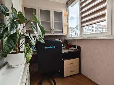 квартира за адресою Драгоманова вул., 14