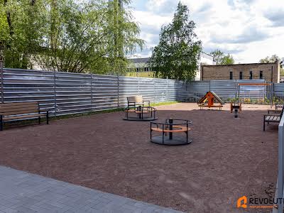квартира за адресою Озерна вул., 27а