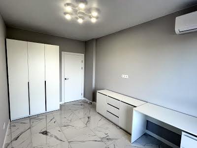 квартира за адресою Метрологічна вул., 107