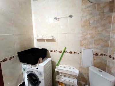 квартира за адресою Софії Русової вул., 3