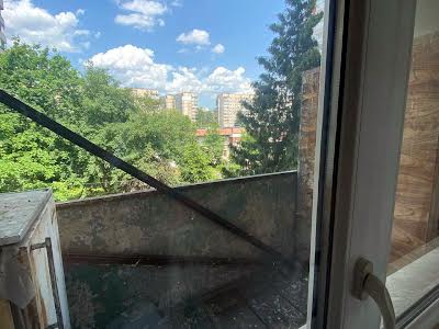 квартира за адресою Наукова вул., 41