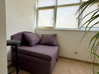 квартира за адресою Рибальська вул., 8