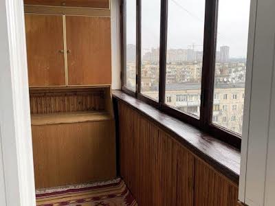 квартира за адресою Композитора Лятошинського вул., 8