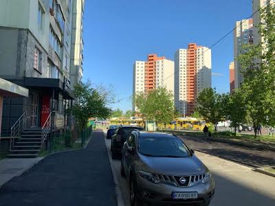 комерційна за адресою Милославкая, 39/48