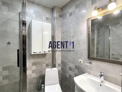 квартира за адресою Соборна вул., 126/15