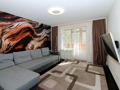 квартира за адресою Братиславська вул., 7