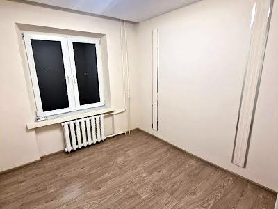 квартира за адресою Михайла Драгоманова вул. (Димитрова), 54