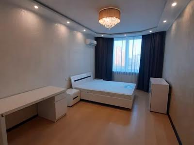 квартира за адресою Драгоманова вул., 4