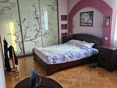квартира за адресою Генерала Генадія Воробйова вул. (Курська), 13-Е