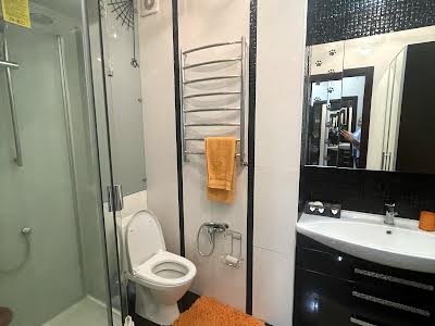 квартира по адресу Печерская ул., 2