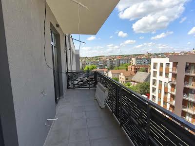 квартира за адресою Собранецька вул., 150А