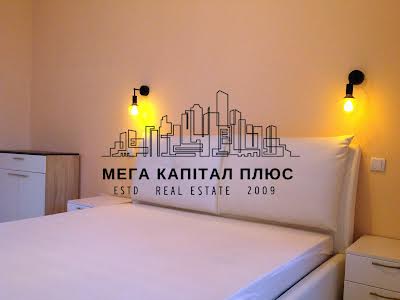 квартира за адресою Богдана Хмельницького вул., 36-А