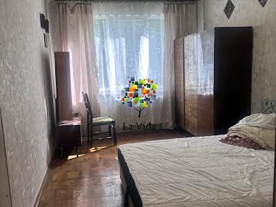 квартира за адресою Сергія Берегового вул. (Мартиросяна), 18