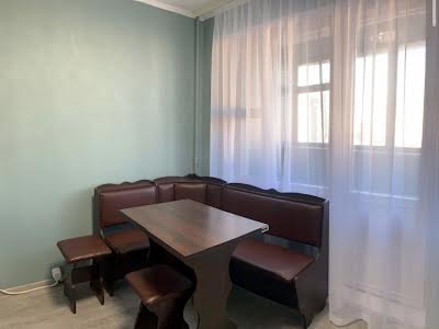 квартира за адресою Голосіївський просп. (40-річчя Жовтня), 19