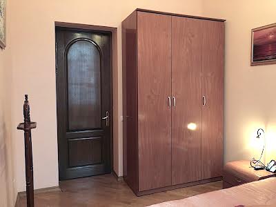 квартира за адресою Бульварно-Кудрявська вул. (Воровського), 38