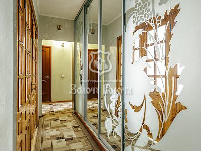 квартира по адресу Сапёрное Поле ул., 26а