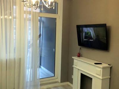 квартира за адресою Регенераторна вул., 4