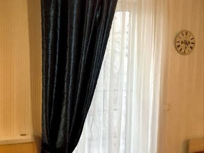 будинок за адресою Карпатської Січі вул. (Гвардійська), 36